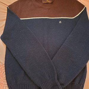 Classic Aigner crewneck sweater / size small